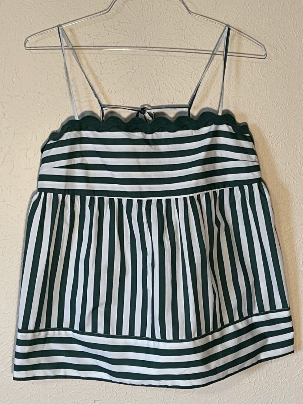 Maeve by Anthropologie NWT Green Stripe Spaghetti Strap crop top, Size M